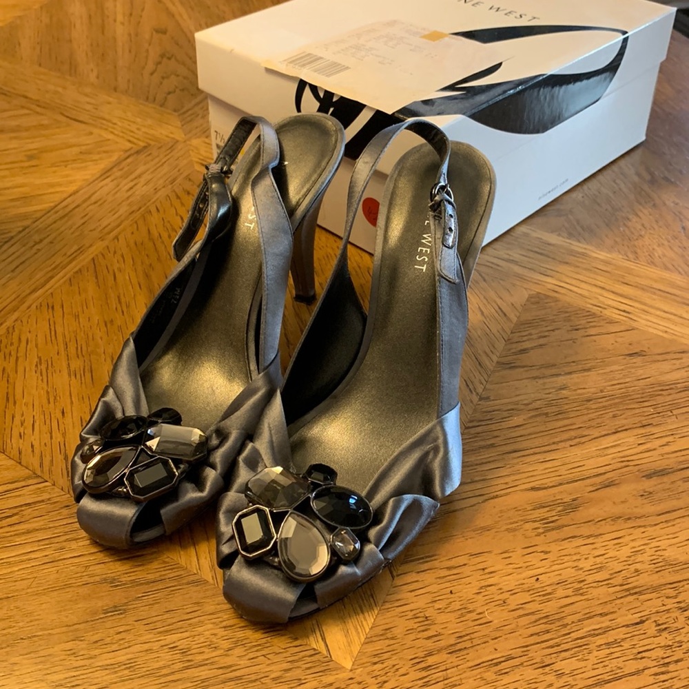 Nine West Gray Satin Heels with Jewels and Toe Cutouts and Ankle Strap Size 7.5